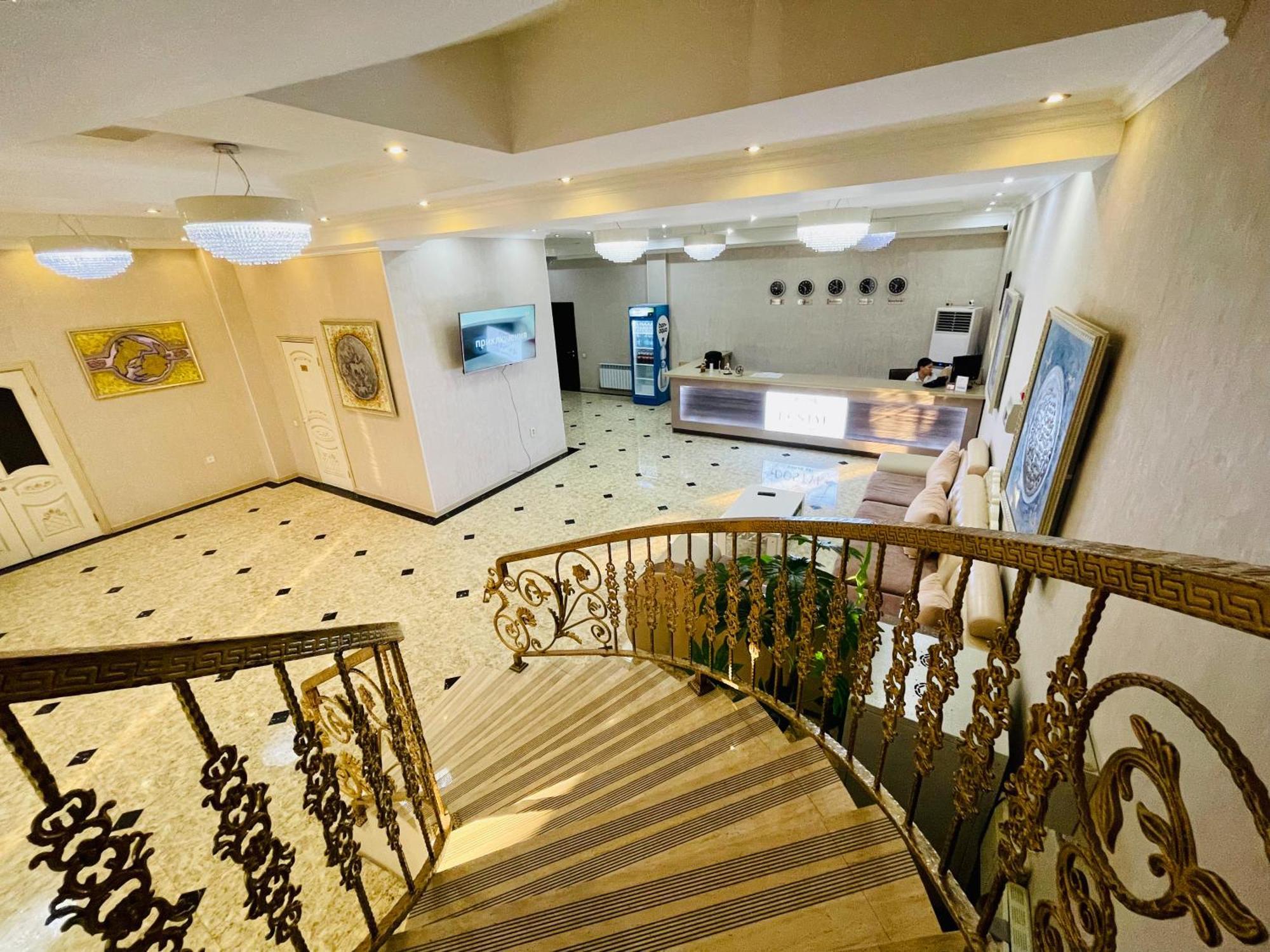 Dostyk Hotel Къзълорда Екстериор снимка
