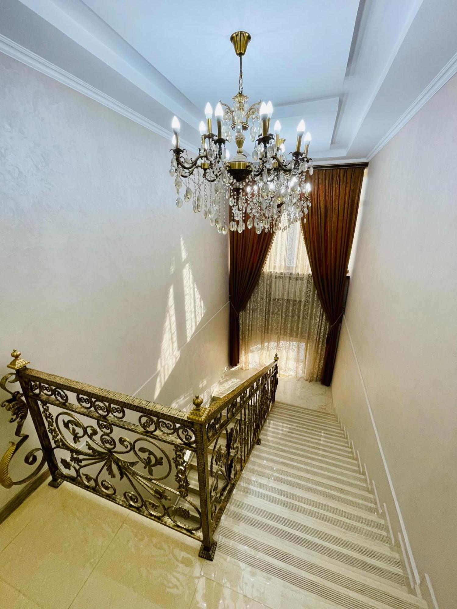 Dostyk Hotel Къзълорда Екстериор снимка