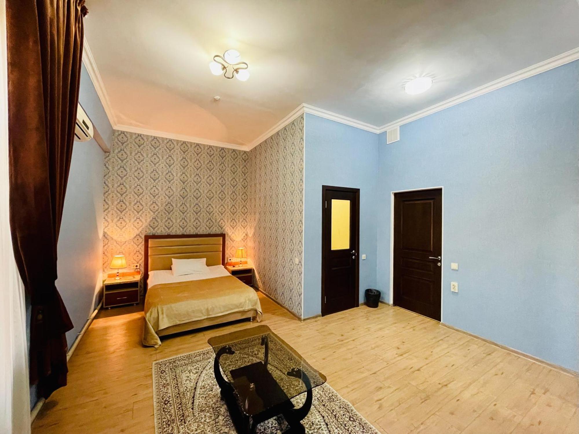 Dostyk Hotel Къзълорда Екстериор снимка