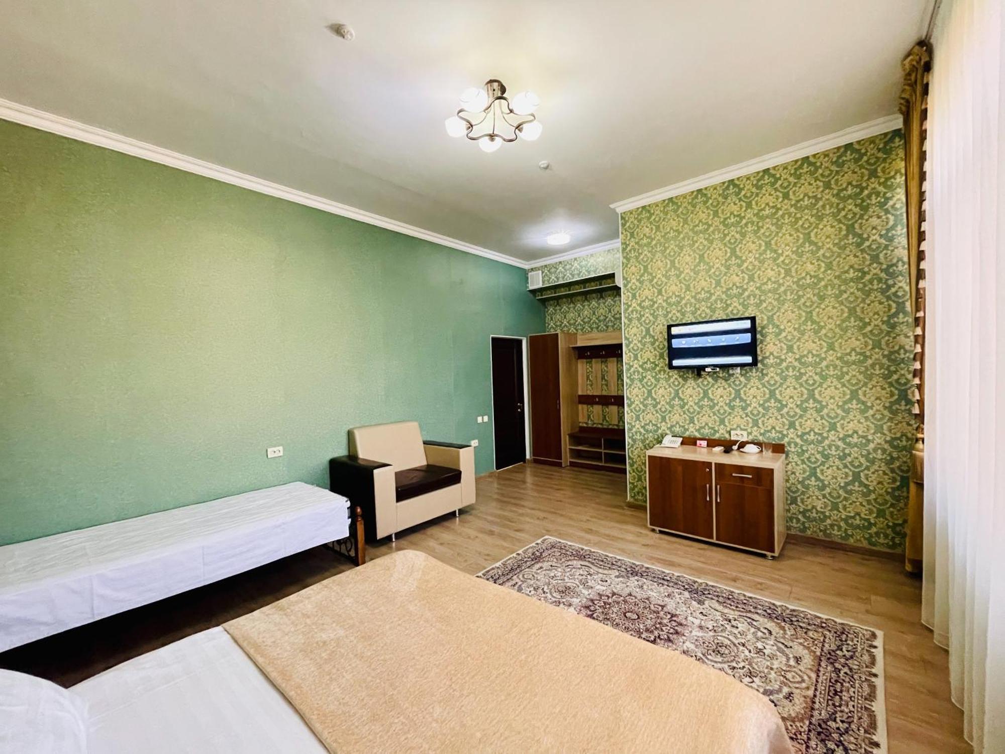 Dostyk Hotel Къзълорда Екстериор снимка
