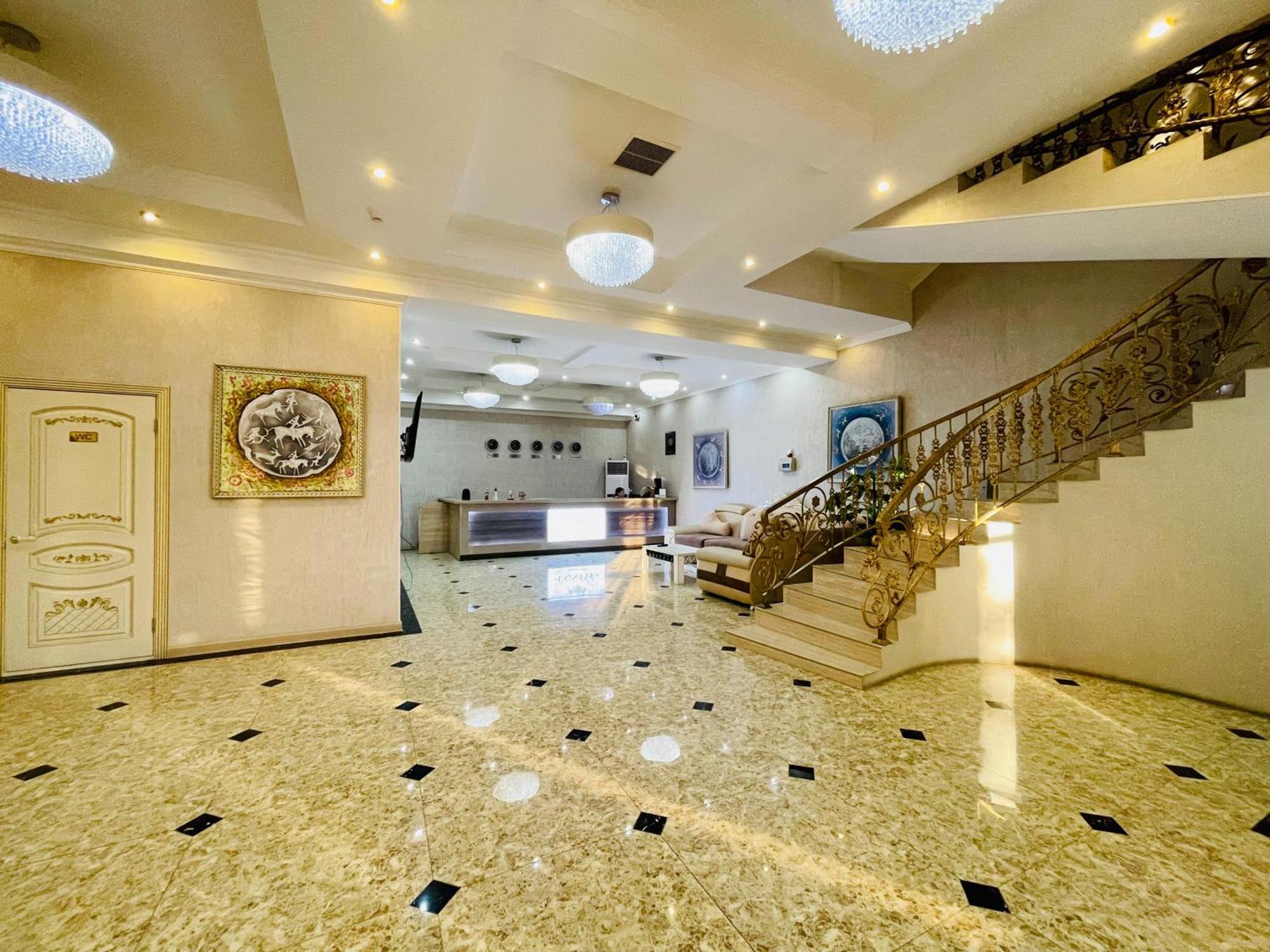 Dostyk Hotel Къзълорда Екстериор снимка