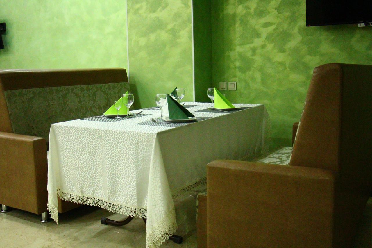 Dostyk Hotel Къзълорда Екстериор снимка